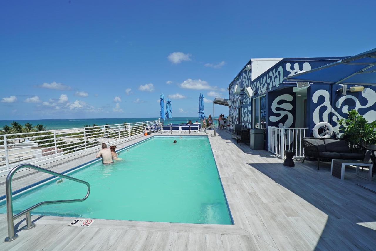 Deluxe Apartments At The Congress Miami Beach Exterior photo