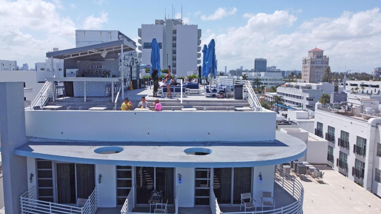 Deluxe Apartments At The Congress Miami Beach Exterior photo
