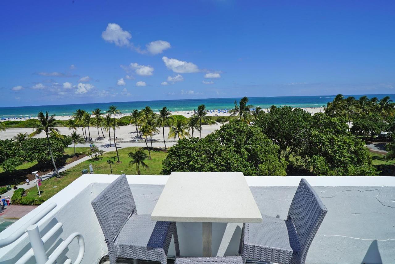 Deluxe Apartments At The Congress Miami Beach Exterior photo