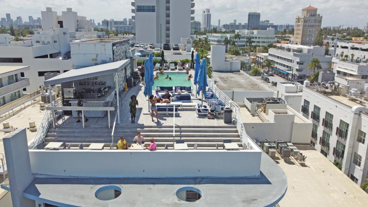 Deluxe Apartments At The Congress Miami Beach Exterior photo